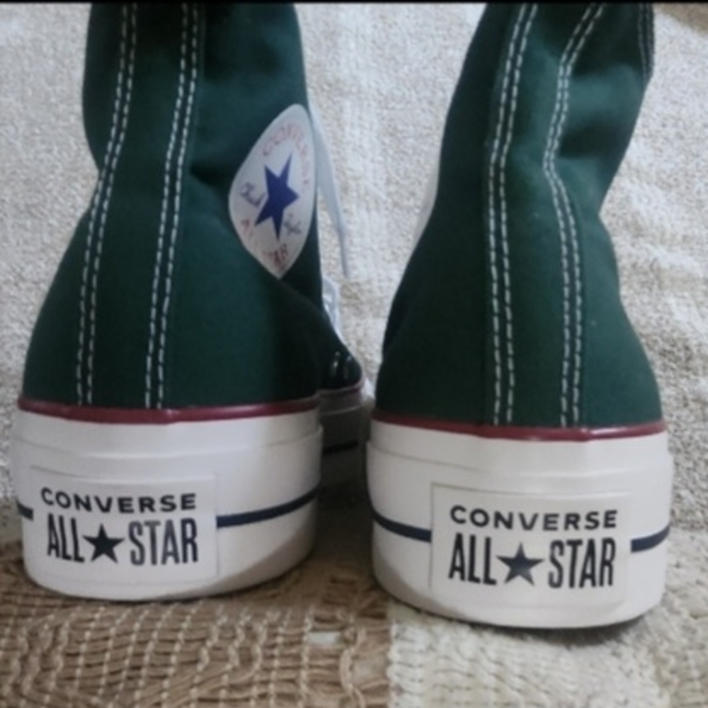 Converse Chuck Taylor Green Sneakers - Picture 8 of 9